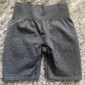 NVGTN Scrunch Seamless Shorts